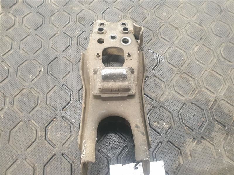 1989 TOYOTA PICKUP 2.4L RWD MT DRIVER SIDE FRONT LOWER CONTROL ARM