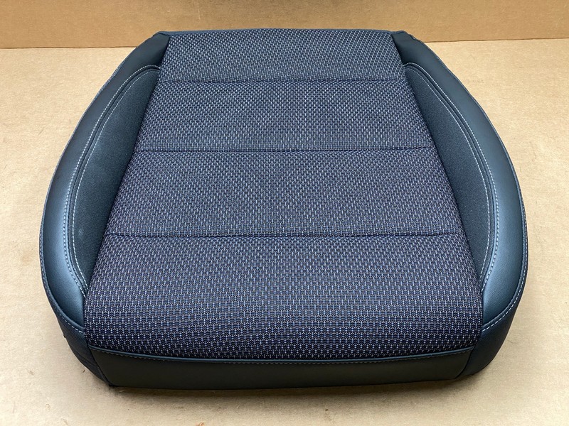 21-23 BUICK ENVISION FRONT RIGHT PASSENGER SIDE LOWER SEAT CUSHION OEM LOT785