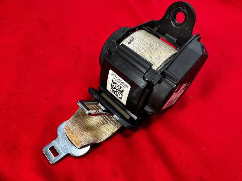 17-23 BMW G30 F90 530 540 550 M5 Rear Upper Center Middle Seatbelt Retractor OEM