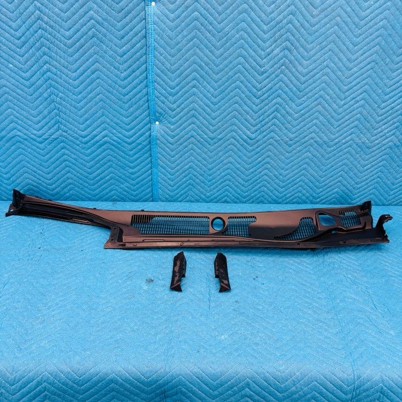 2007–2012 Lexus LS460 Windshield Cowl Cover with Brackets OEM 5570850050