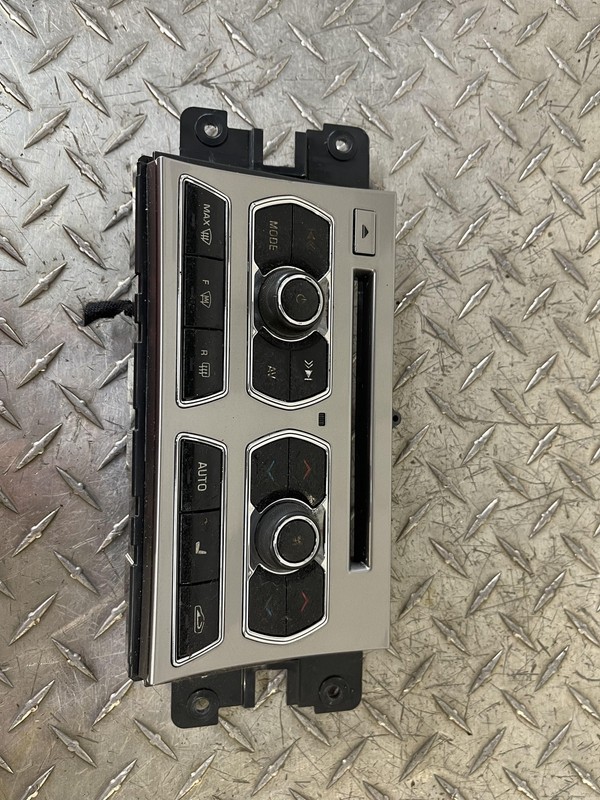 2012 2015 Jaguar XF XFR Radio Face Plate CLIMATE CONTROL CX23-18C858-AD