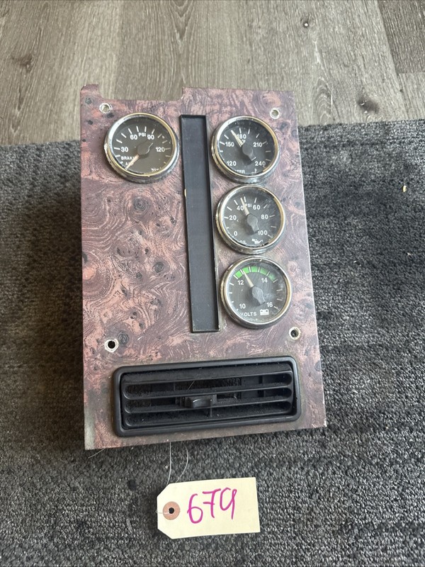International Gauge Panel Part Number 3503484C91