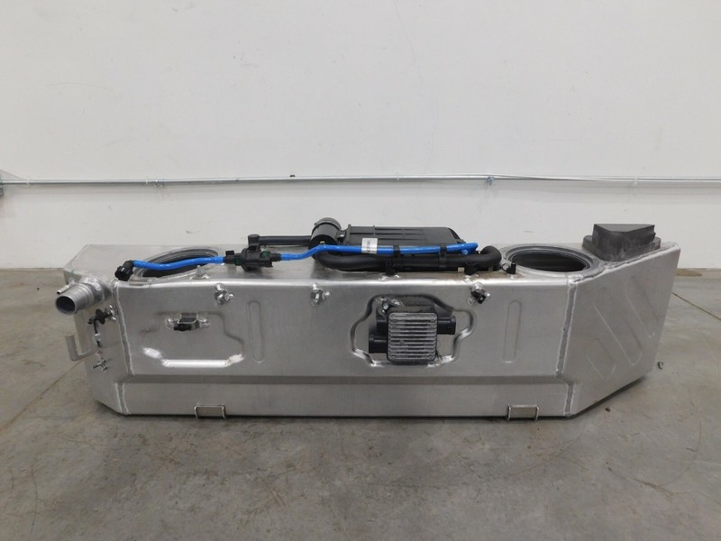 2016 15 17 18 19 McLaren 570S 570 Fuel Tank Cell / Controller #0408 Q5