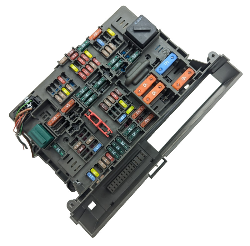 2006 2007 BMW 330I POWER DISTRIBUTION FUSE RELAY BOX 6906622