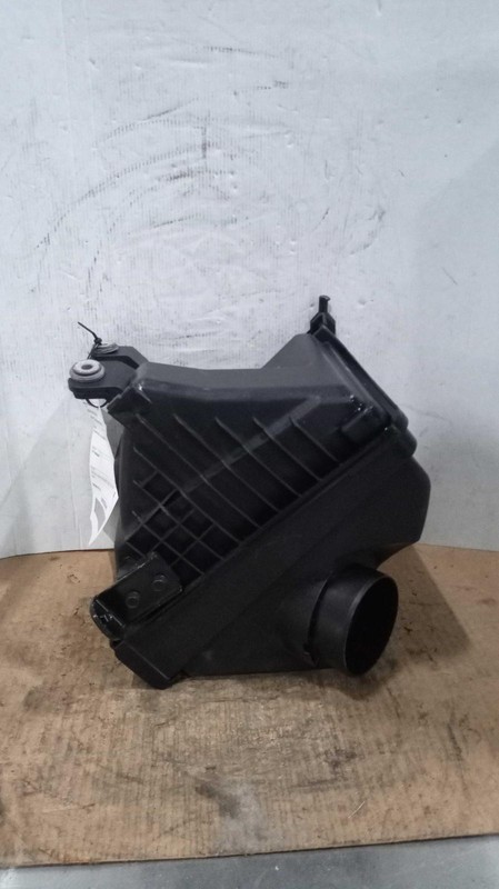 2019 KIA OPTIMA Air Cleaner Assembly OEM 28110C2610 Used 34K Miles Grey