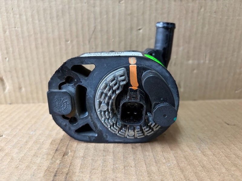 ✅12-20 Tesla Model S Battery Auxiliary Coolant Electric Water Pump 1035348-00-G