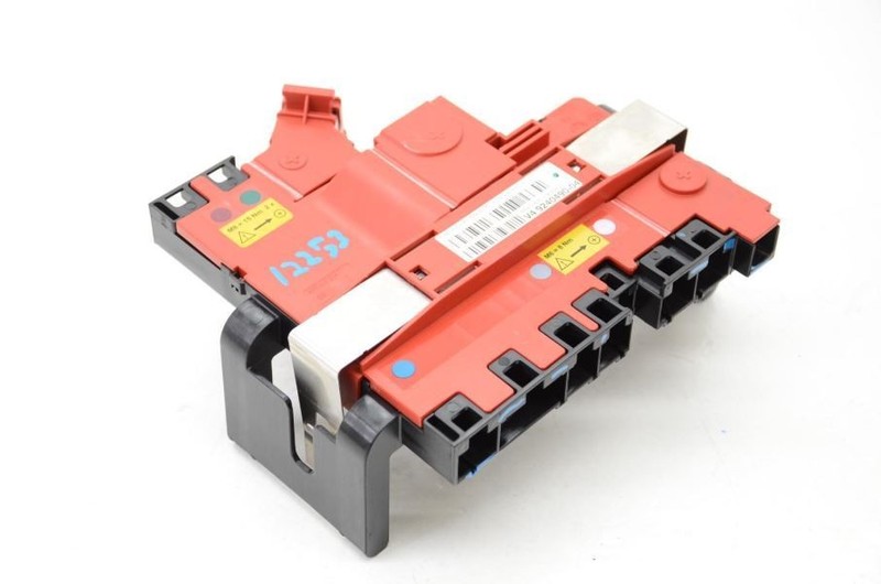 2013-2019 BMW 640I Gran Coupe Battery Power Distribution Terminal Box 6114924049