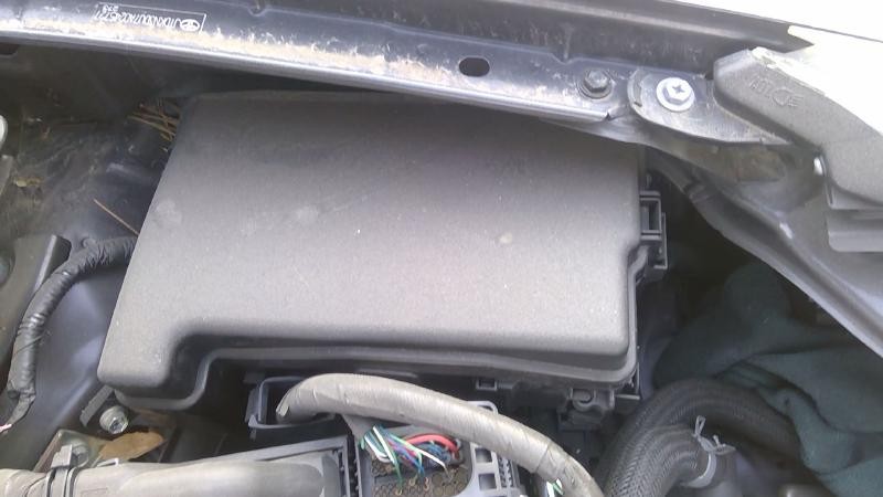 Engine Fuse Box TOYOTA PRIUS 10 11