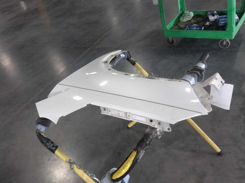 2013 KIA SORENTO Front Left Fender White 4DR SUV Used OEM Part 202512