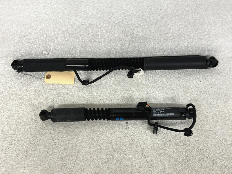⭐2016-2020 TESLA MODEL X REAR RIGHT FALCON DOOR SHOCK STURT SUPPORT OEM LOT2692