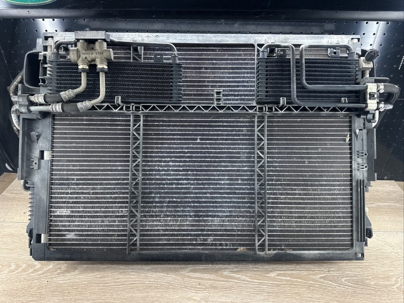 07-09 Mercedes W221 S550 CL550 COOLING RADIATOR A/C CONDENSER OIL COOLER OEM