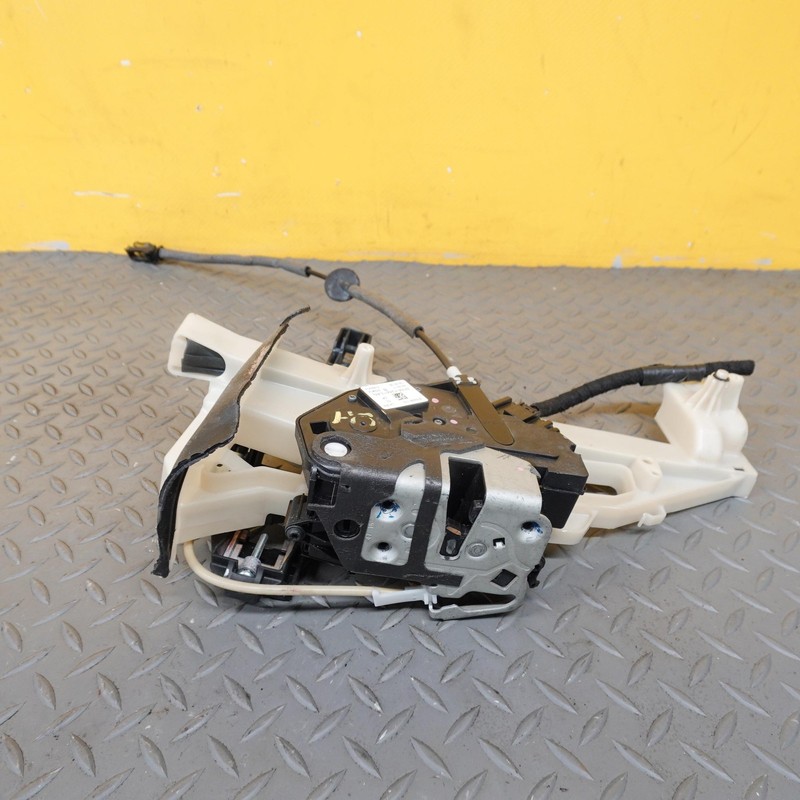 2017-2019 FORD ESCAPE Lh Door Lock Latch Actuator Rear Right Side