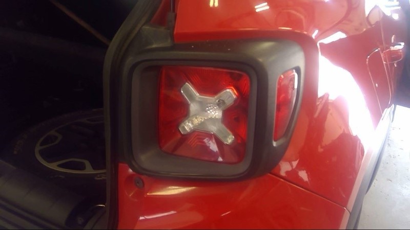 Passenger Right Tail Light Incandescent Fits 15-23 RENEGADE 3556523