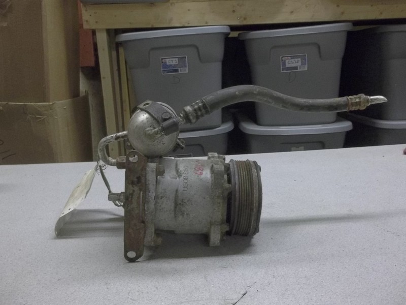 AC Compressor U508560 682-089C *FREE SHIPPING*