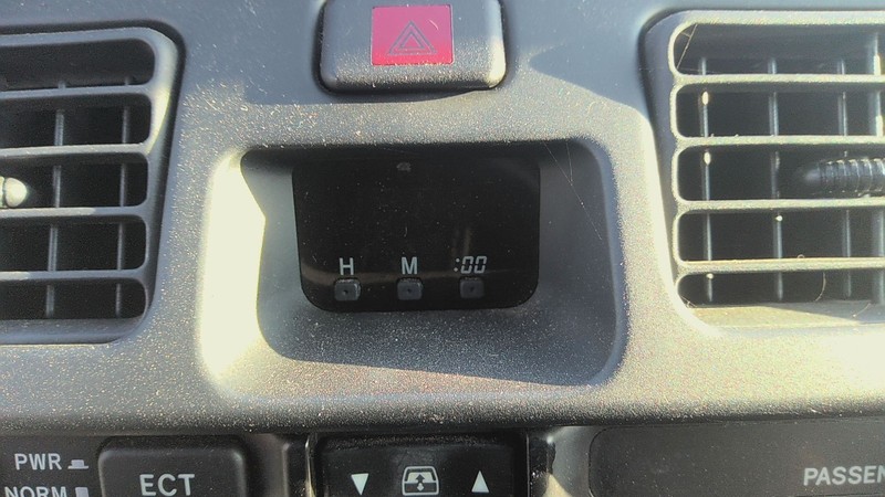 Clock TOYOTA 4RUNNER 02 01