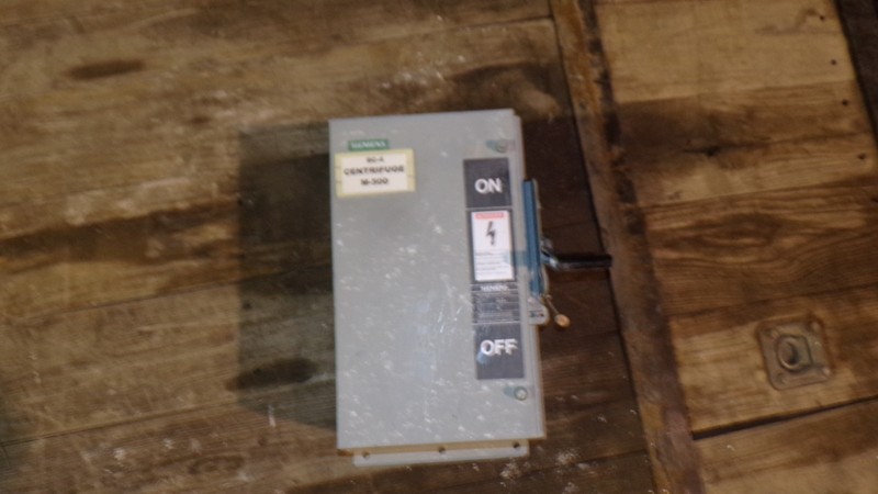 Siemens NF352MW Enclosure w/ Switch 60A 600V BC501569
