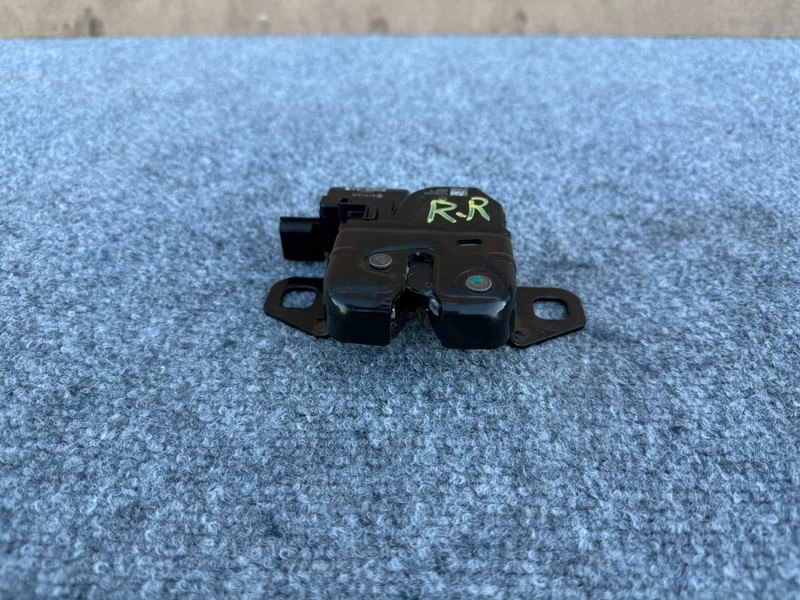 RIVIAN R1S 22-26 OEM REAR RIGHT PASSENGER TAILGATE LIFTGATE LATCH LOCK ACTUATOR