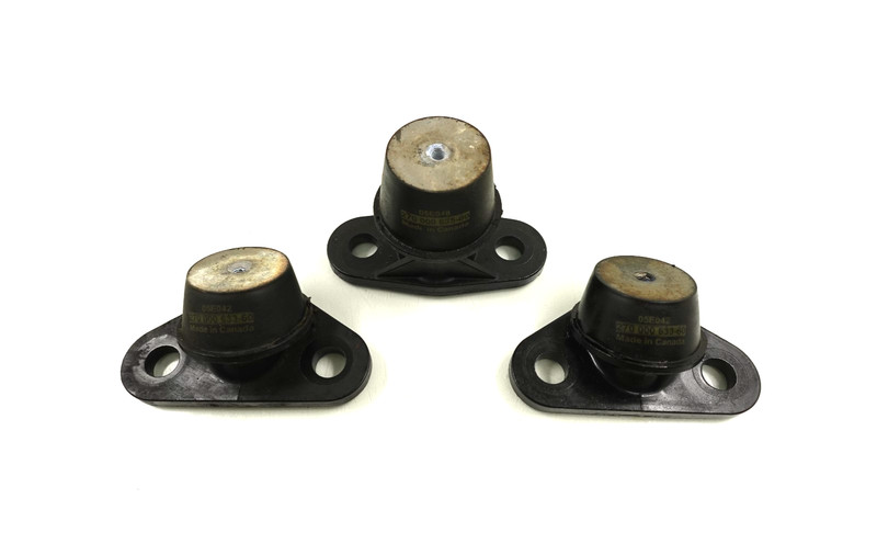 2005 Sea-Doo RXP 215 OEM Rubber Engine Motor Mounts Set 270001081 270000690