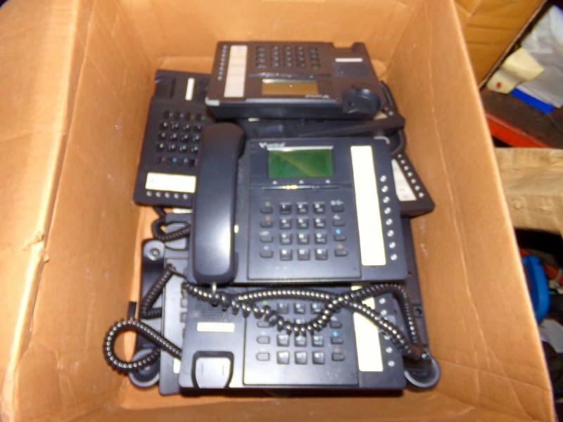 Vertical VW-E5000i-8 IP Phones, Lot of 9 *FREE SHIPPING*
