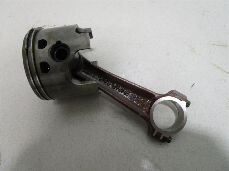785-854686T5 Mercury Mariner Optimax 175 HP Outboard Port Piston & Rod