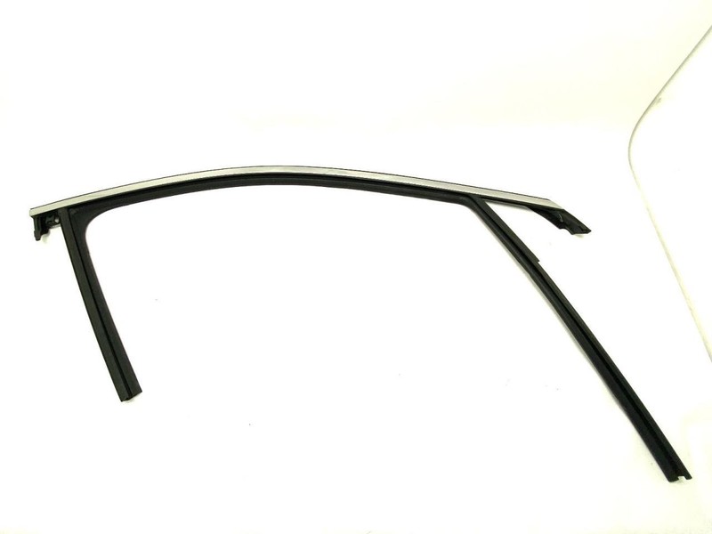 Right Front Door Window Weatherstrip Reveal Mldg Fits 2020-2025 Encore GX 86537