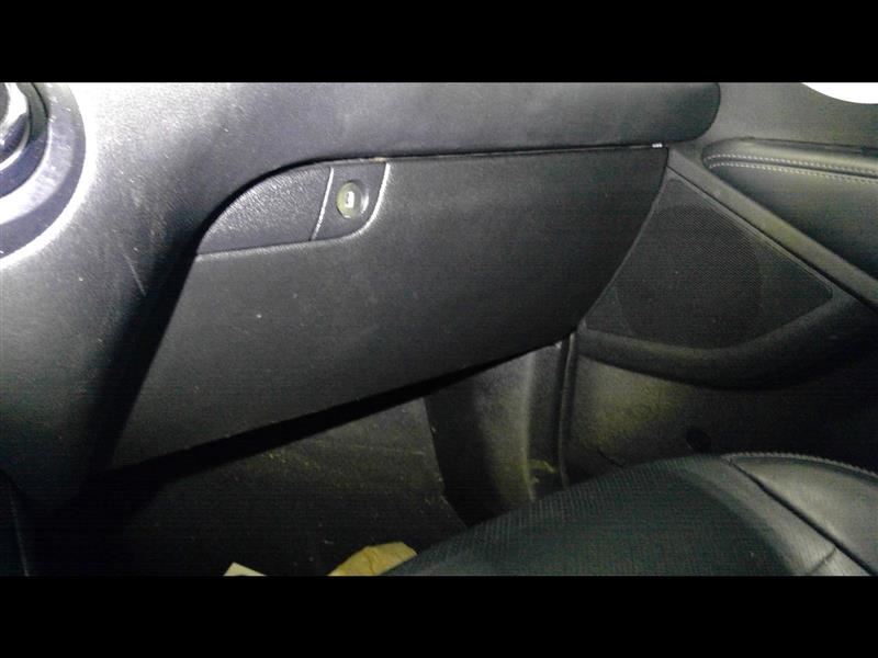 2016-2020 SORENTO Glove Box 1411015