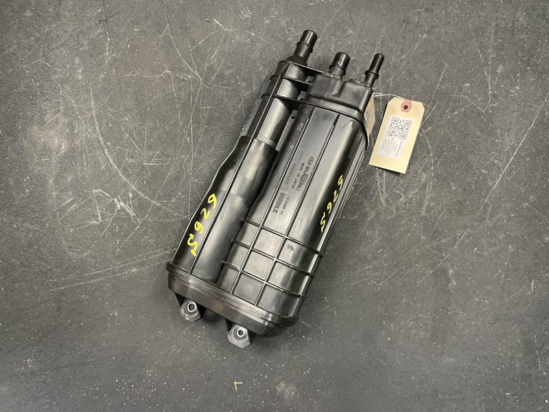 Fuel Vapor Canister 2022 Subaru Forester 42035-FL020 2019 2020 2021 2023