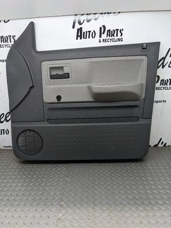2005 - 2007 Dodge Dakota Pass Right RH Passenger Front Door Trim Pa 1143284