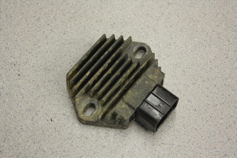 03 HONDA TRX 350 ES RANCHER 4X4 VOLTAGE REGULATOR RECTIFIER OEM TRX350