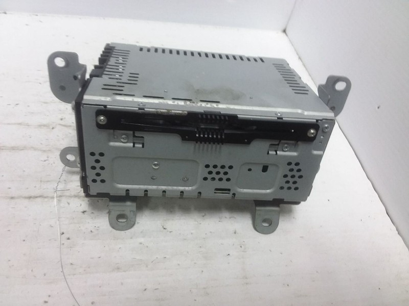 Radio Receiver AM FM CD MP3 Fits 15 Lincoln MKC EJ7T-19C107-AG