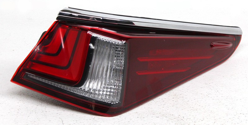 OEM Lexus ES250, ES300h, ES350 Right Side LED Tail Lamp 81550-06631 Lens Crack
