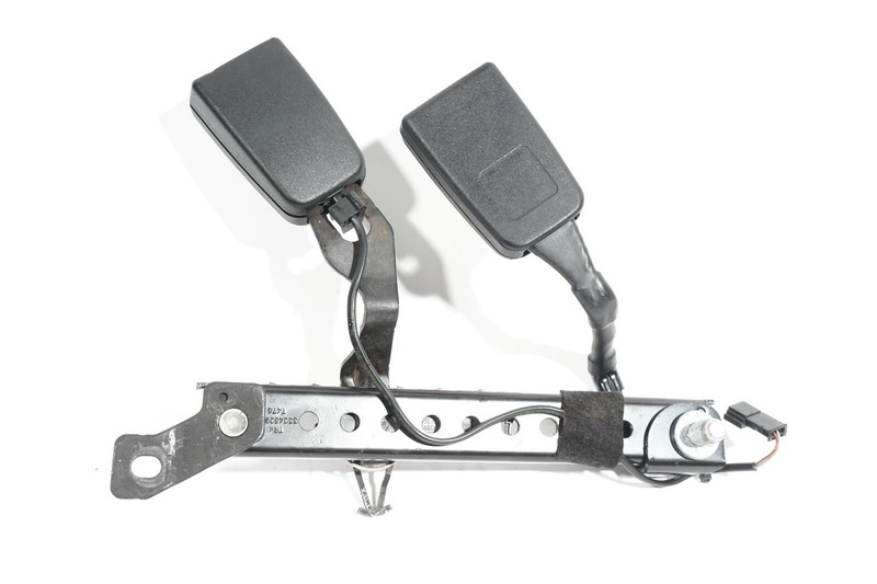 07 08 09 MERCEDES-BENZ S550 W221 REAR RIGHT PASS SIDE SEAT BELT BUCKLE LATCH OEM