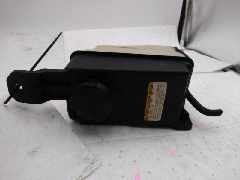2009 Hyundai Santa Fe Engine Coolant Reservoir OEM 254312B100 2.70L