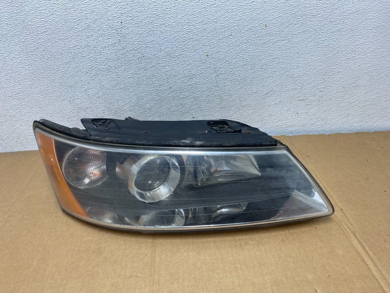 2006-2008 Hyundai Sonata Right Passenger Rh Side Headlight Halogen Oem AD0719 DW