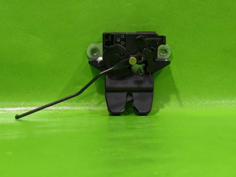 06-11 AZERA TRUNK LOCK LATCH OEM 4511-31