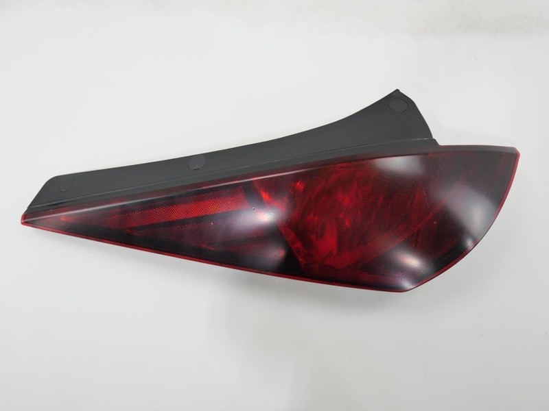 03-04 Nissan 350z Z33 Rear Left LH Driver Side Tail Light Assembly *Tinted* OEM