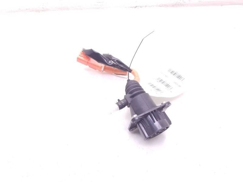 12-15 TOYOTA PRIUS PLUG IN 1.8L CHARGER PORT