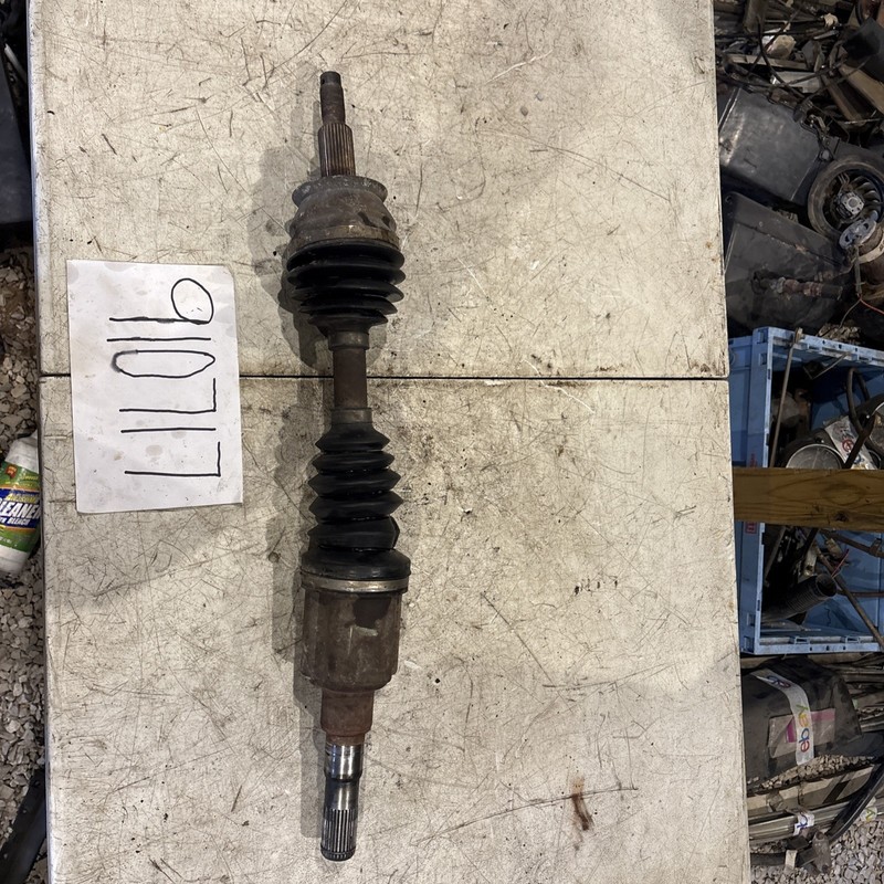 2001–2003 Dodge Durango Left CV Axel and 2001–2004 Dodge Dakota 4WD 4x4
