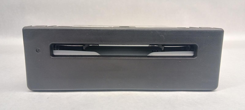 2018 CHEVROLET SILVERADO 1500 disc player (opt TG5) 84016435 OEM 18