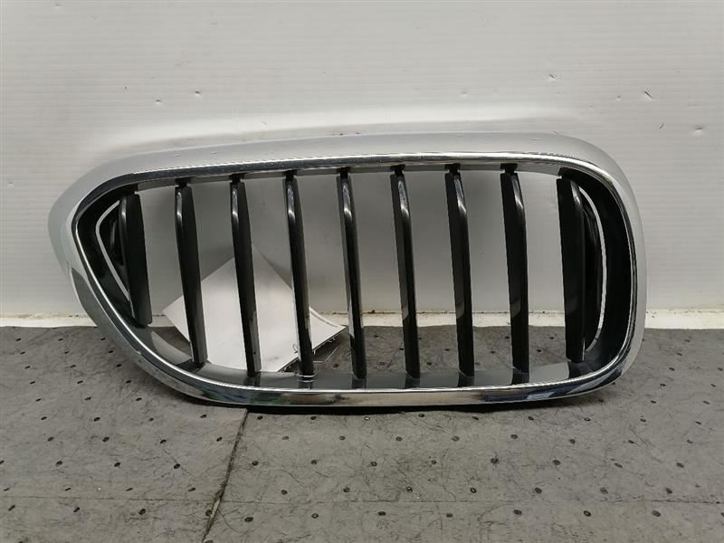 Passenger Grille With M-aerodynamic Package Upper Fits 17-20 BMW 530i 1087676