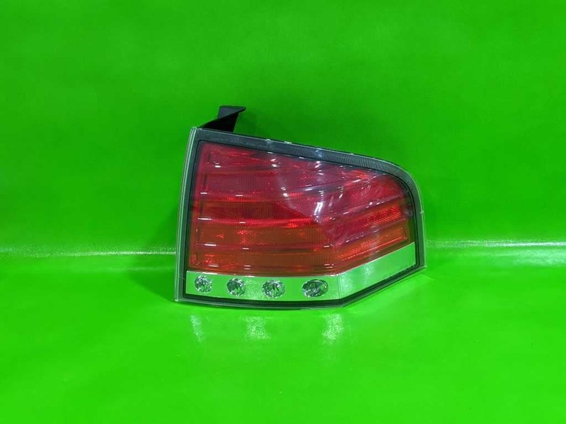 07 08 09 10 MKX PASSENGER RIGHT TAILLIGHT LAMP OEM 4070-54