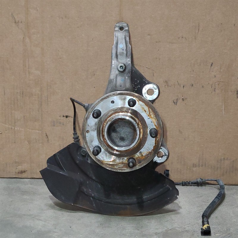 2019 Camaro SS 1LE Driver Front Knuckle W/ Hub & Abs Sensor AA6969