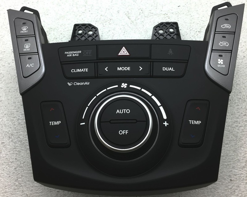 OEM Hyundai Santa Fe XL (LWB) Temp Control Corner Chip 97250-B8450-4X