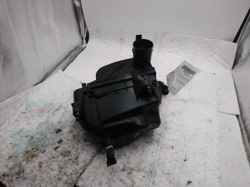 2021 Chevrolet Trailblazer Air Cleaner Assembly OEM 42712664 67K Miles Grey