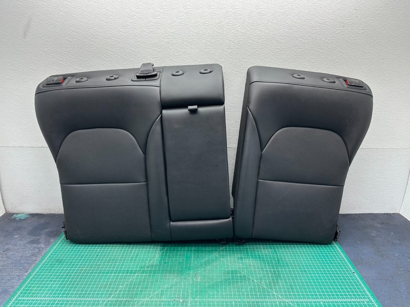 22-23 KIA STINGER - REAR TOP UPPER SEAT CUSHION W/ ARMREST OEM