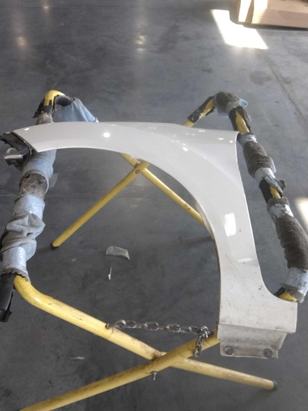 2016 Ford Fiesta Left Fender White 556486 Minor Scratches & Bend 138K Miles