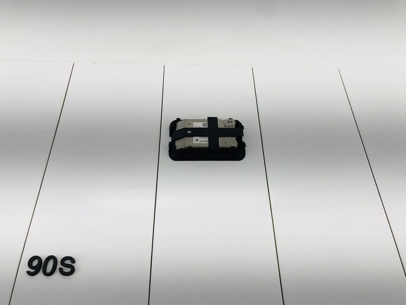 19-21 HYUNDAI TUCSON CENTER CONSOLE PHONE WIRELESS CHARGING MODULE OEM