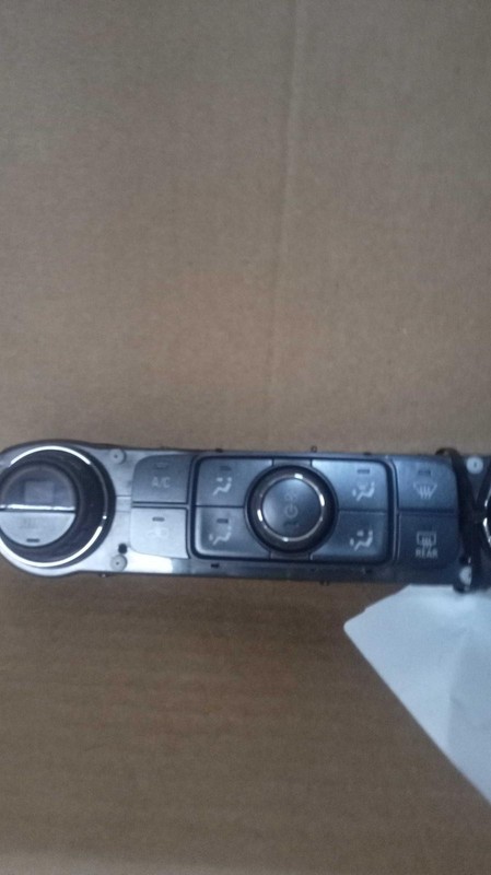 2015 GMC Sierra 1500 A/C Selector Switch OEM Black 141K Miles NJ25-22347-561082