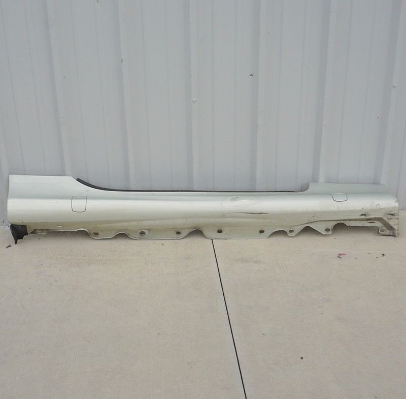 2003 - 2008 Mercedes Sl500 Rear Right Side Rocker Panel Skirt Molding OEM
