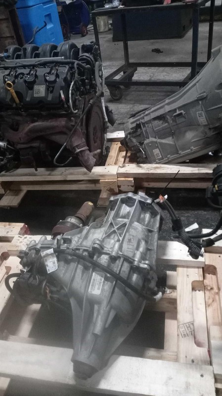 2015 Ford F150 Transfer Case Assembly OEM 5.0L 4WD 206K Miles Black